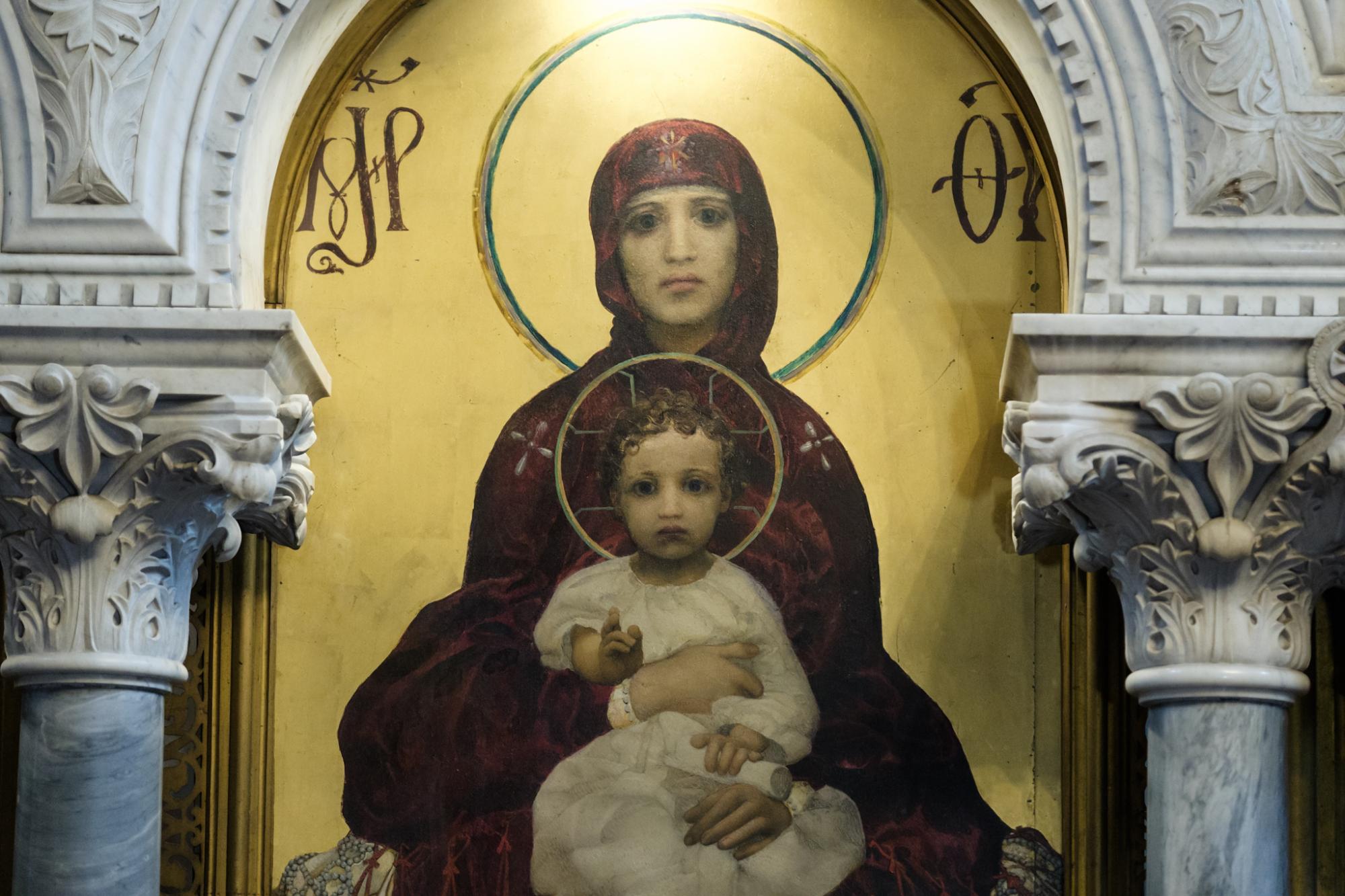 "Пекло для чоловіків, рай для жінок": Що приховує Кирилівська церква в Києві